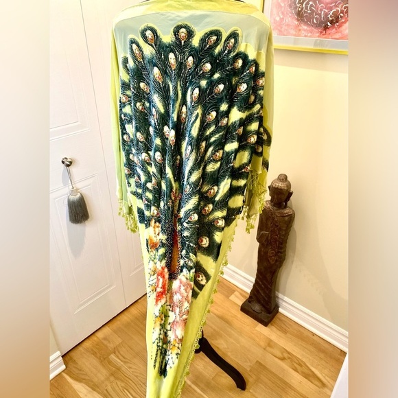 🦚 Vintage Lace couture poncho,velvet,sequins,hand stitched peacock & beading ✨ - Picture 4 of 12